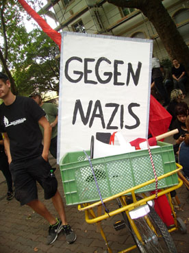 Bild: Verschiedene Gruppen demonstrierten am Samstag den 26.4. gegen Naziaktivitäten in der Goldstadt