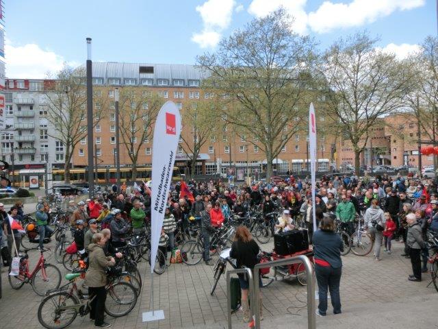 Bild: Erfolgreicher TTiP-Aktionstag in Karlsruhe