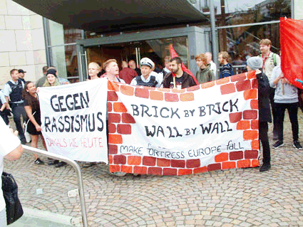 Bild: Spontane Demo gegen eine AfD-Veranstaltung in Pforzheim