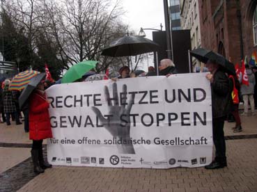 Bild: Demo der IgR  gegen die Fackelmahnwache des FHD 2023 (Foto: ron)