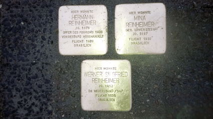 Bild: Frhere Stolpersteinverlegung in Pforzheim (Foto: ron)