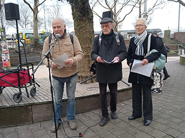 Bild: v.l. Christof Grosse (IgR), Gerhard und Brigitte Br�ndle  (Foto: ron)